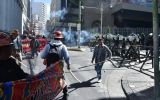 La marcha, denominada por sus convocantes como evista y cocalera, est&aacute; integrada por sectores campesinos, ind&iacute;genas y obreros