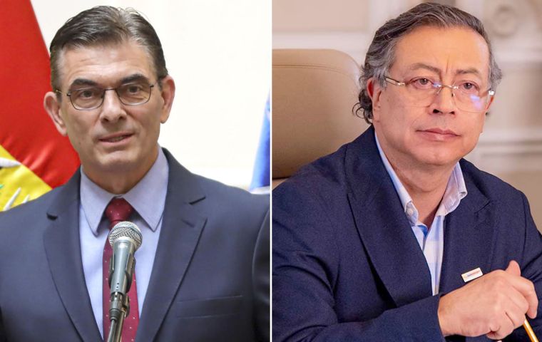 Petro respondi&oacute; a la expulsi&oacute;n acusando al Ejecutivo boliviano de incurrir en extremismos y advirti&oacute; sobre el riesgo de una masacre si no se abre un di&aacute;logo nacional