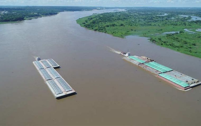 El proceso se desarrolla bajo el r&eacute;gimen de concesi&oacute;n de obra p&uacute;blica por peaje y supone inversiones superiores a los 10.000 millones de d&oacute;lares