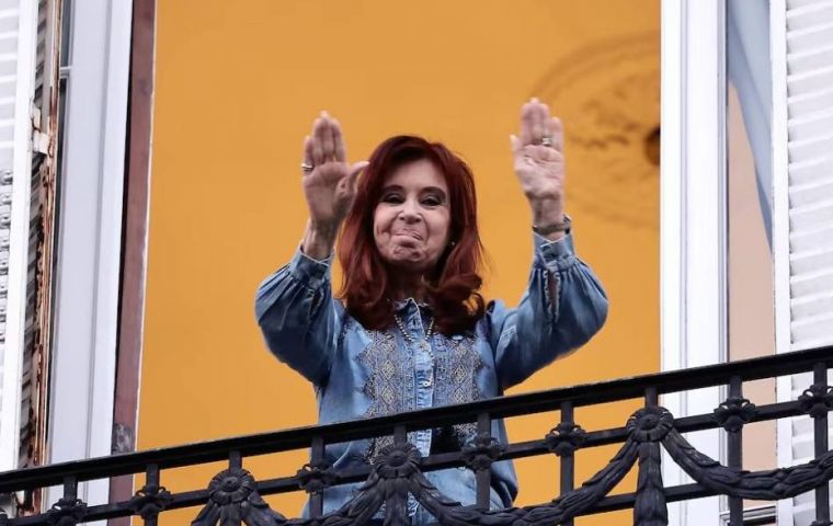 Tras el fallo de la C&aacute;mara de Casaci&oacute;n, solo resta a Cristina Kirchner y a sus hijos interponer una queja directa ante la Corte Suprema