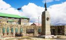 El Monumento a la Liberaci&oacute;n de las Islas en 1982, sobre la rambla de Stanley, en torno al cual se desarrollar&aacute; gran parte de la ceremonia 