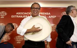 Fujimori fue perdiendo terreno d&eacute;cima a d&eacute;cima a medida que llegaron a la autoridad electoral las actas de las zonas rurales y andinas, donde S&aacute;nchez obtiene sus mejores resultados