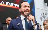 En la primera ronda, celebrada el 31 de mayo, De la Espriella obtuvo cerca de 10,3 millones de votos (43,74 %) y Cepeda unos 9,7 millones (40,9 %)