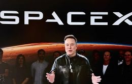 Las acciones de SpaceX comenzaron a cotizar en el Nasdaq, bajo el s&iacute;mbolo SPCX, a 150 d&oacute;lares, por encima del precio de colocaci&oacute;n de 135