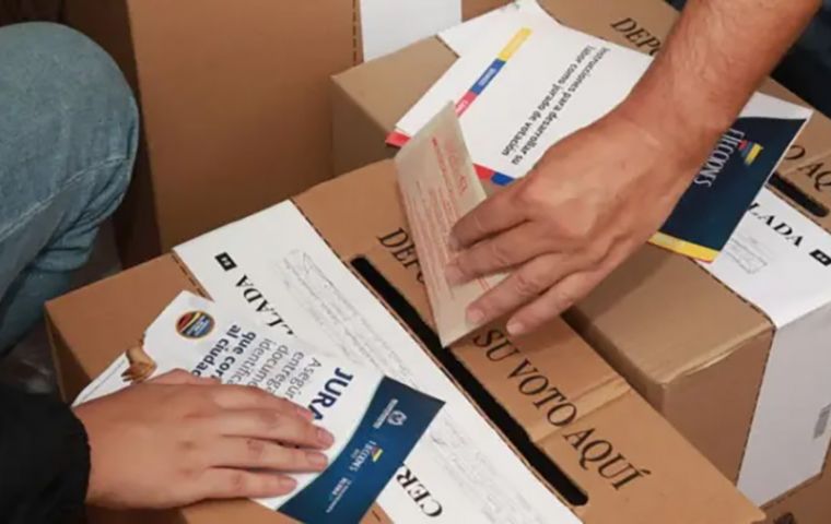 Esas cifras deber&aacute;n ser confirmadas o ajustadas por el proceso de escrutinio, que consta de cuatro etapas