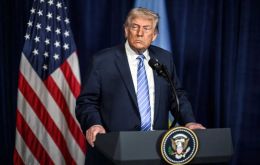 Donald Trump ofreci&oacute; ayuda en un mensaje en su red social en el que afirm&oacute; que su pa&iacute;s est&aacute; listo, dispuesto y capacitado e instruy&oacute; a todas las agencias del Gobierno a actuar con rapidez
