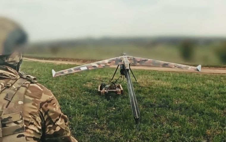Entre las medidas, Belo&uacute;sov mencion&oacute; la creaci&oacute;n de grupos m&oacute;viles de defensa antia&eacute;rea equipados con drones interceptores del tipo FPV (siglas en ingl&eacute;s de vista en primera persona)