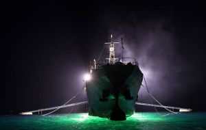 Espa&ntilde;a controla buena parte de la captura mundial del calamar Loligo, sobre todo a trav&eacute;s de las alrededor de 16 licencias que otorgan las Falklands/Malvinas para faenar en sus aguas
