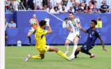 Lionel Messi adelant&oacute; a la campeona del mundo en el minuto 28, con un control con la zurda y un remate ajustado tras una asistencia de Lisandro Mart&iacute;nez