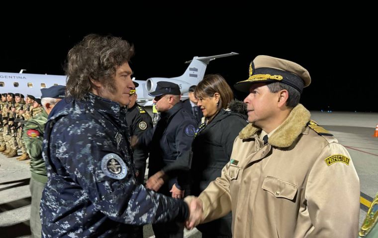 En el escrito, Marino sostuvo que el art&iacute;culo 75, inciso 28 de la Constituci&oacute;n reserva de modo exclusivo al Congreso la facultad de permitir la entrada de tropas extranjeras
