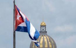 Entre los cambios, las autoridades permitir&aacute;n la creaci&oacute;n de empresas privadas de mayor escala, sin l&iacute;mite de tama&ntilde;o, y la posibilidad de que una persona sea titular de m&aacute;s de una compa&ntilde;&iacute;a