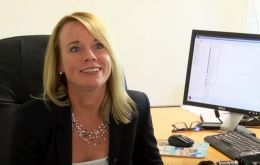 Lisa Watson, Redactora Responsable del semanario Penguin News, principal medio escrito de las Islas Falkland