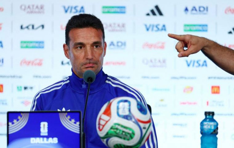 Vamos a jugar contra una gran selecci&oacute;n, que tiene un gran entrenador, al que aprecio y admiro mucho. Es un partido de f&uacute;tbol, punto. No hay m&aacute;s que eso, a&ntilde;adi&oacute;