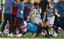 La tensión, acumulada durante un partido áspero y trabado, se desbordó tras el pitido
