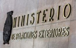 Fuentes del Ministerio de Relaciones Exteriores confirmaron la decisión y señalaron que se están analizando sus implicancias, al tiempo que indicaron que el resultado estaba dentro de lo previsto