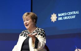 No se puede poner la estabilidad en un refrigerador. No se puede comprar una casa solo a base de estabilidad. Realmente se necesita m&aacute;s crecimiento, afirm&oacute; la jefa del FMI