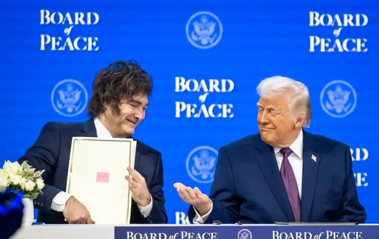 Milei calific&oacute; la reclamaci&oacute;n de no negociable y afirm&oacute; que su gobierno ha logrado los mayores avances diplom&aacute;ticos desde 1983 para que el archipi&eacute;lago quede bajo administraci&oacute;n argentina