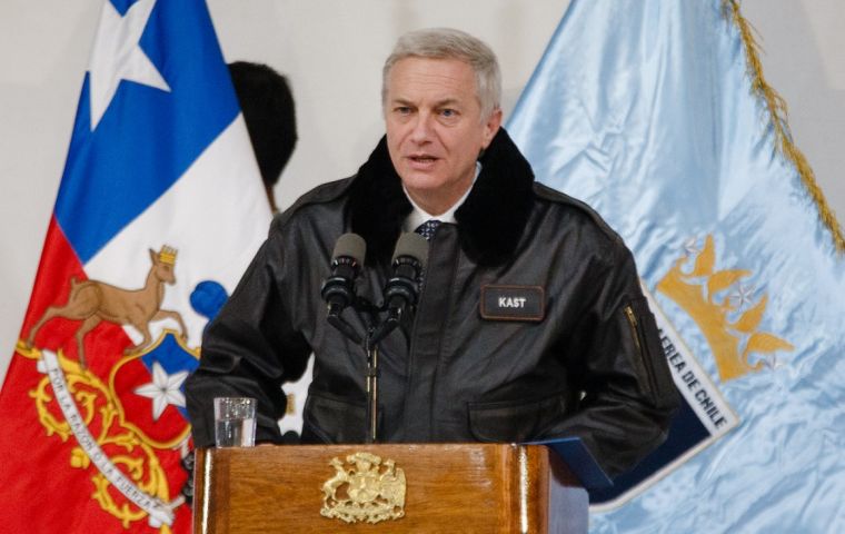 Kast asumi&oacute; el 11 de marzo y desde el inicio de su gesti&oacute;n inform&oacute; que evaluar&iacute;a los casos uno a uno