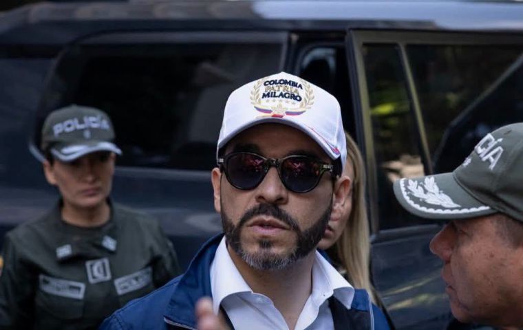 De la Espriella sostuvo que el pa&iacute;s atraviesa la crisis fiscal m&aacute;s compleja de toda su historia y anunci&oacute; que la emergencia permitir&aacute; crear el denominado Fondo Milagro