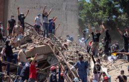 El alcalde de Cali, Alejandro Eder, calculó que la ciudad necesitará 10 billones de pesos, unos 3.200 millones de dólares, y tres años para estabilizarse y acometer una reconstrucción resiliente