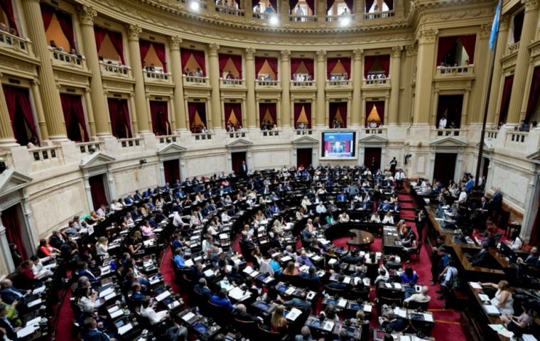 La convocatoria reuni&oacute; firmas de nueve bancadas