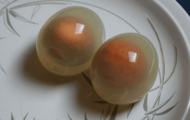 Tradicionalmente y por muchas d&eacute;cadas los huevos de ping&uuml;inos fueron un cl&aacute;sico de la dieta de Falklands y de ah&iacute; la temporada de primavera en que se los recog&iacute;a