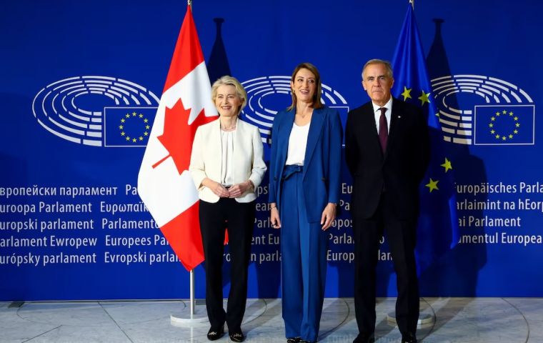 La adhesi&oacute;n plena no est&aacute; sobre la mesa: el art&iacute;culo 49 del Tratado de la Uni&oacute;n Europea reserva la membres&iacute;a a los Estados europeos