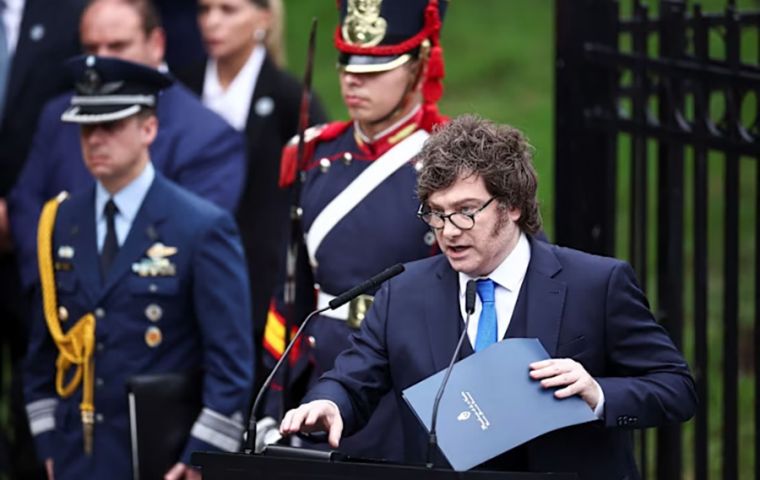 Argentina reclama la soberan&iacute;a del archipi&eacute;lago y sostiene que las licencias otorgadas por el gobierno isle&ntilde;o carecen de validez