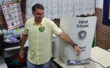 El candidato dijo que pretende aprovechar el peso legislativo de su partido para elegir a los presidentes de ambas c&aacute;maras y reformar la Constituci&oacute;n, para redemocratizar el pa&iacute;s