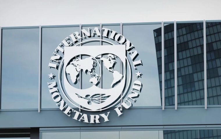 A escala mundial, el Fondo prev&eacute; un crecimiento del 3,1% en 2026 y del 3,4% en 2027, mientras que la inflaci&oacute;n global subir&iacute;a al 4,7% este a&ntilde;o, impulsada por la energ&iacute;a y los alimentos