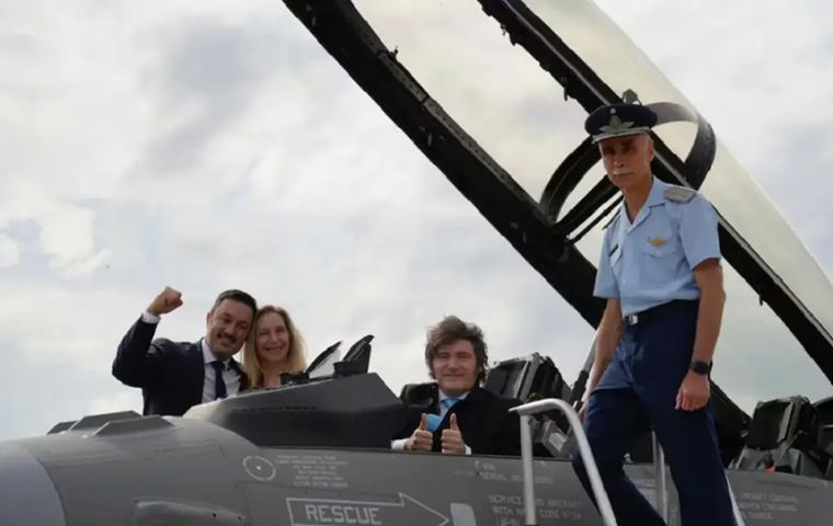 La adquisici&oacute;n m&aacute;s importante fue la de 24 cazas F-16 a Dinamarca, acordada en abril de 2024 por 301,2 millones de d&oacute;lares pagaderos en cinco cuotas anuales