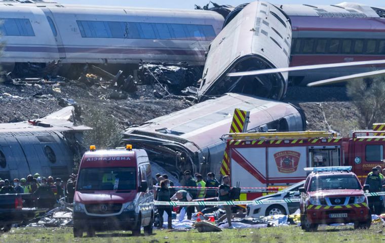 El choque se produjo poco antes de las nueve de la ma&ntilde;ana en el kil&oacute;metro 118 de la l&iacute;nea