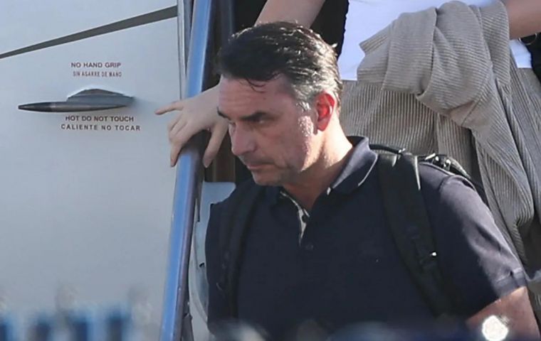 En la carta, Bolsonaro asegura que no huy&oacute;, sino que se neg&oacute; a someterse a una &ldquo;persecuci&oacute;n pol&iacute;tica&rdquo; y judicial