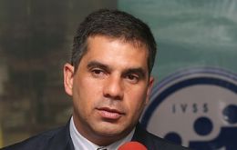 Carlos Rotondaro dimitió por “estrictas razones de salud”