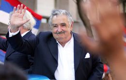 José Mujica realiza  su primer viaje como Presidente
