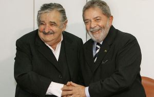 Mujica visitará nuevamente a Lula; esta vez como Presidente