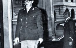  Tte. General Benjamin Rattenbach quien realizó el informe que lleva su nombre, una pieza lapidaria sobre el proceder militar argentino en el conflicto de 1982