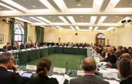 Reunión del  consejo ministerial conjunto del Reino Unido y los Territorios de Ultramar