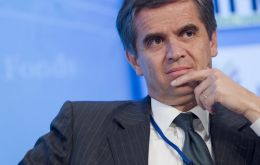 El informe se presentó por el presidente del banco Rodrigo Vergara al Congreso