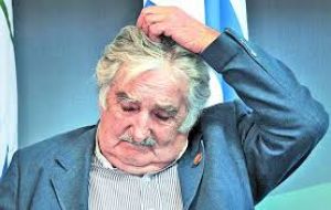 Foreign Policy alaba a Mujica ”por redefinir la izquierda en Latinoamérica”.