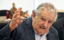 ”Que (Jans) venga a Uruguay y se reúne conmigo cuando quiera. Que no hable para la tribuna y no diga disparates” bramó Mujica