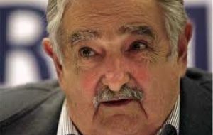 Según Mujica, se va a quedar unos días en Cuba para hablar con el presidente Santos y con las FARC
