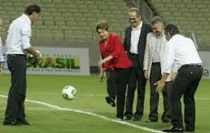 La presidenta Rousseff está muy nerviosa con las manifestaciones pacíficas 