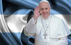 ”Soy el primer papa latino-americano, soy el primer papa jesuita, el primer papa argentino y también soy el primer papa peronista”