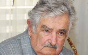 Mujica llama a la paz y al diálogo en la diversidad y la democracia 
