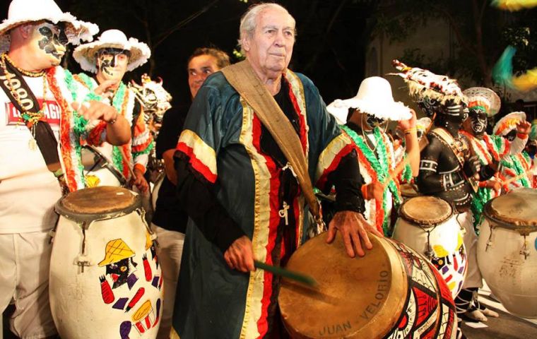 Carlos Paéz Vilaró dedicó su obra pictórica a la cultura de raíz africana que rodea el Carnaval uruguayo