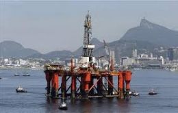 La mayoría del petróleo del auto suficiente Brasil, es extraído off-shore 