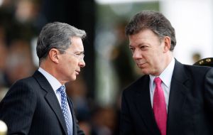 El 'Congreso de la Paz' estará dividido entre aquellos que siguen a Uribe y quienes apoyan los resultados de las tratativas con la FARC, o sea Santos