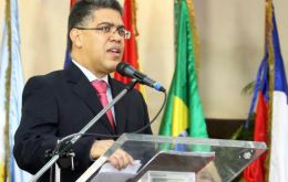 El canciller Jaua se declaró satisfecho y anunció que la comisión estará en Caracas a partir de primera semana de abril 