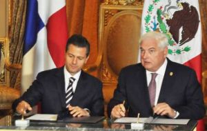 Los presidentes Peña Nieto y Martinelli fueron testigos de la firma del acuerdo
